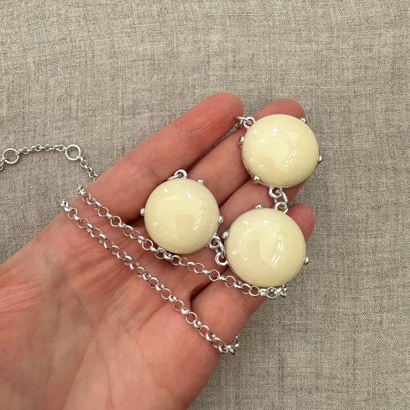 Silver Tone Chain 3 Three Round Beige Off-White Plastic Stones Necklace 23.5" - Picture 4 of 9